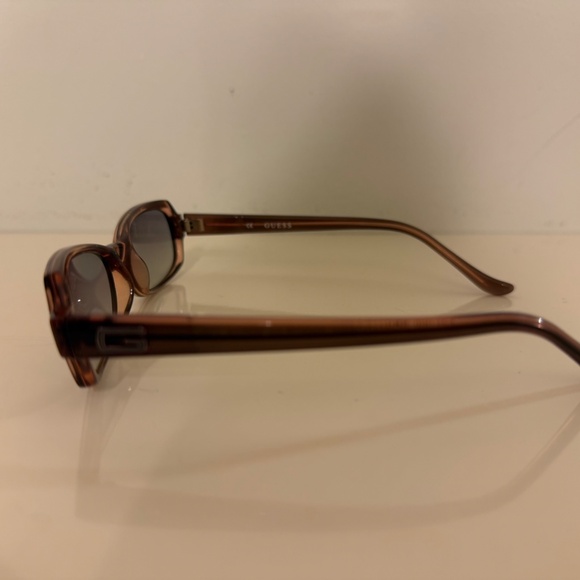 Guess sunglasses - Picture 3 of 5